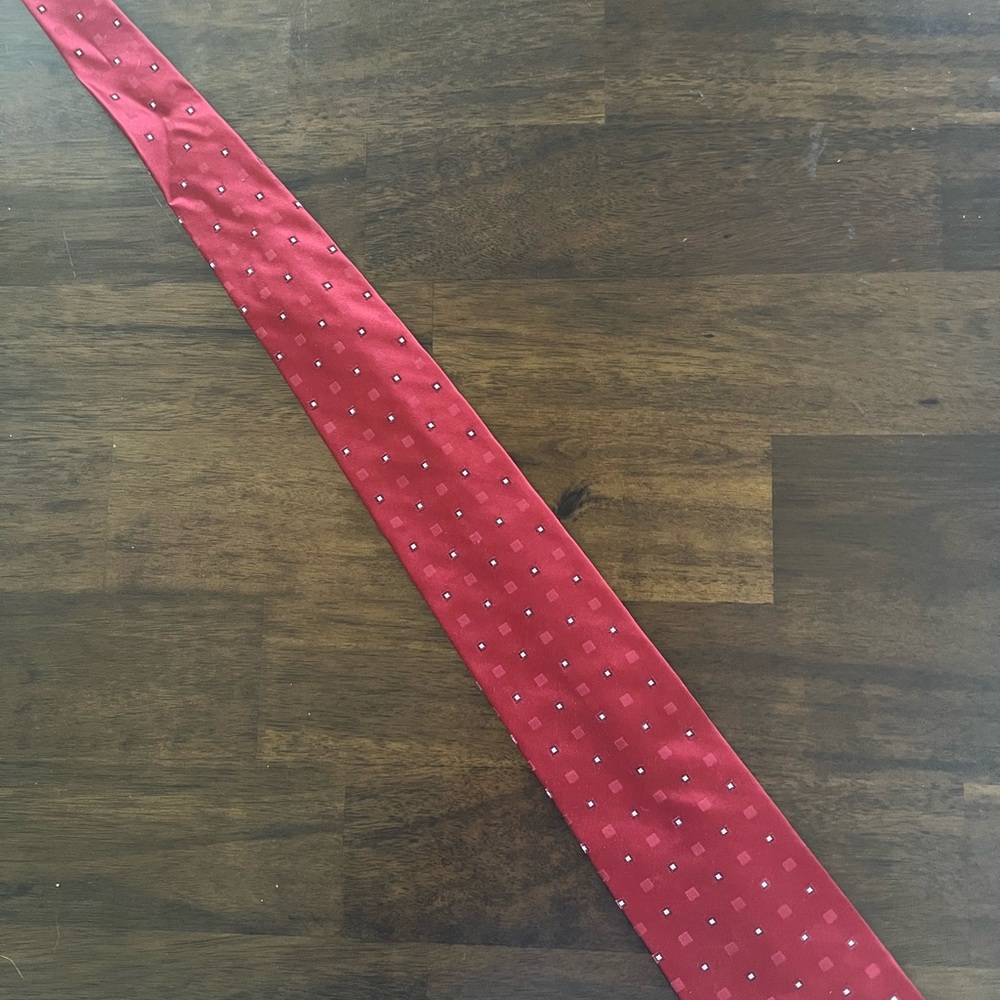 Vintage Tommy Hilfiger Tie. EUC - Picture 4 of 10